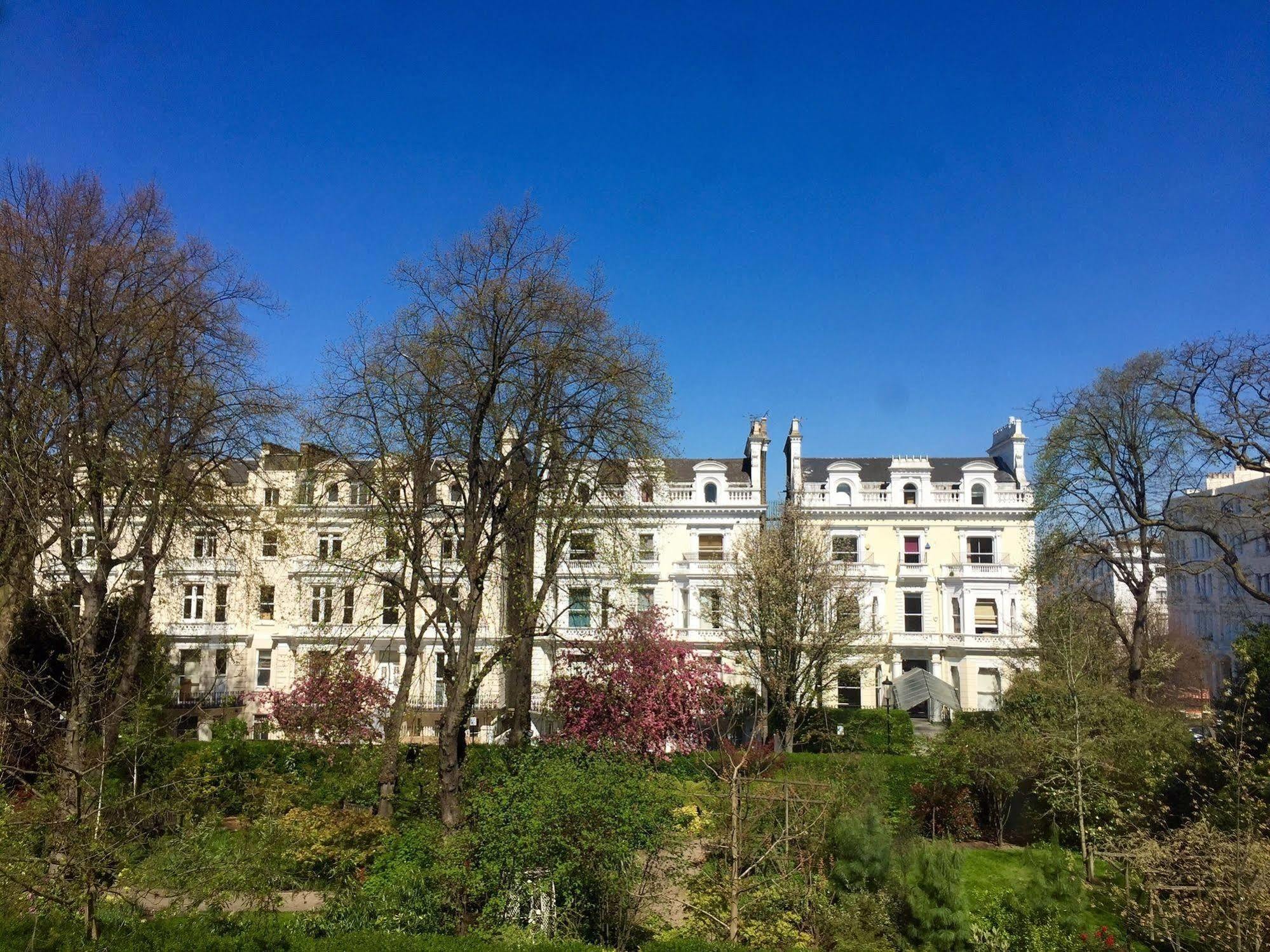 Blue Bells Hotel London Exterior photo